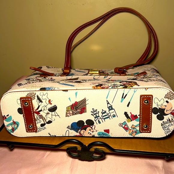 Disney Dooney & Bourke International Food and Wine Festival 2022 - Picture 11 of 12